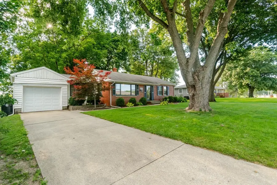1011 Bakewell Avenue, Normal, IL 61761 - #2