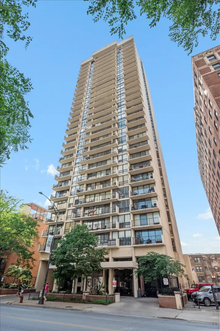 3150 N Sheridan Road #27B, Chicago, IL 60657 - #1