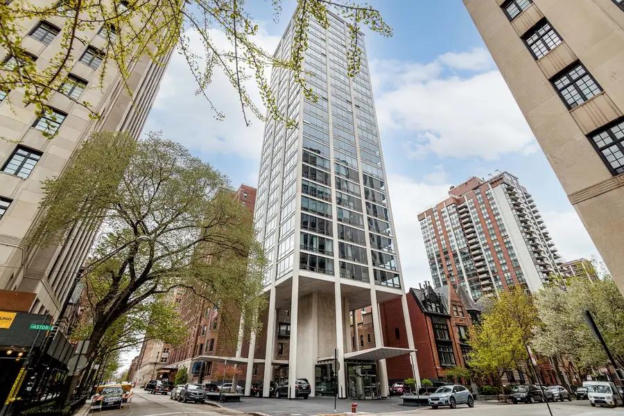 1300 N Astor Street #25C, Chicago, IL 60610 - #2