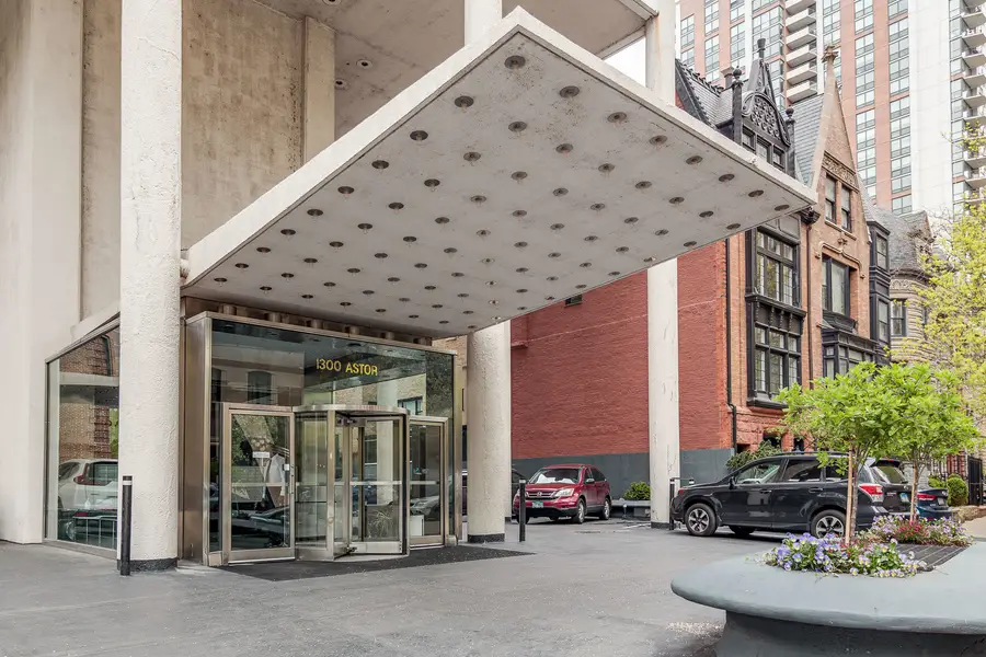 1300 N Astor Street #25C, Chicago, IL 60610 - #3