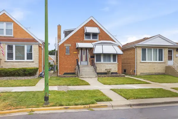 7018 W Newport Avenue, Chicago, IL 60634
