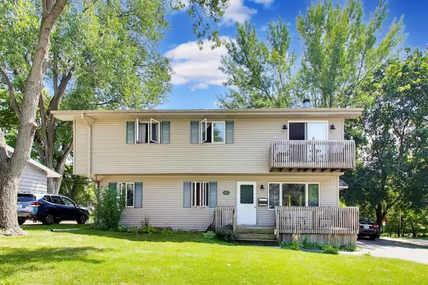 1005 Fern Avenue, St. Charles, IL 60174