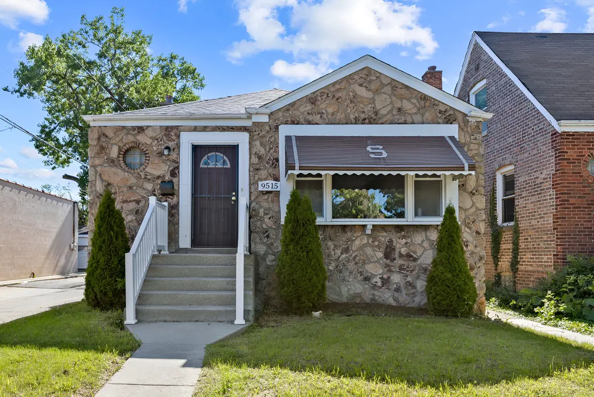 9515 S Woodlawn Avenue, Chicago, IL 60628 - #1