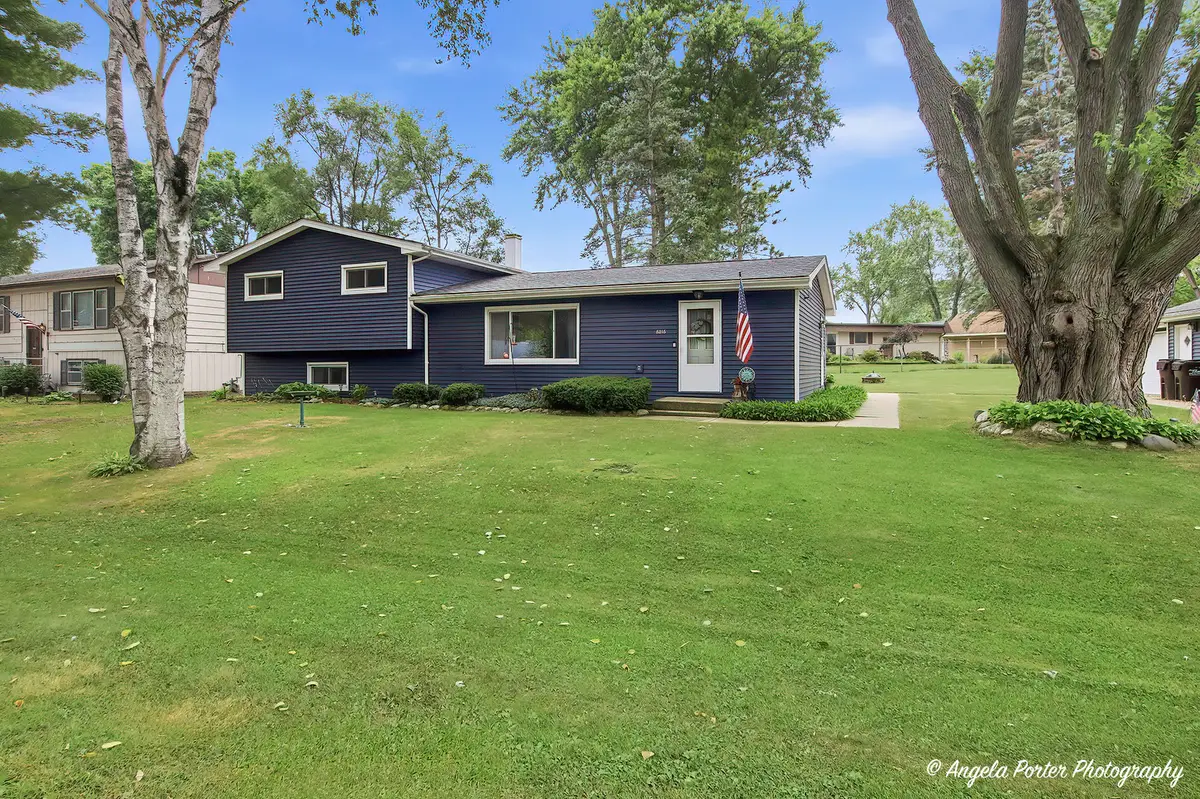 5215 W Nippersink Drive, Richmond, IL 60071 - #1