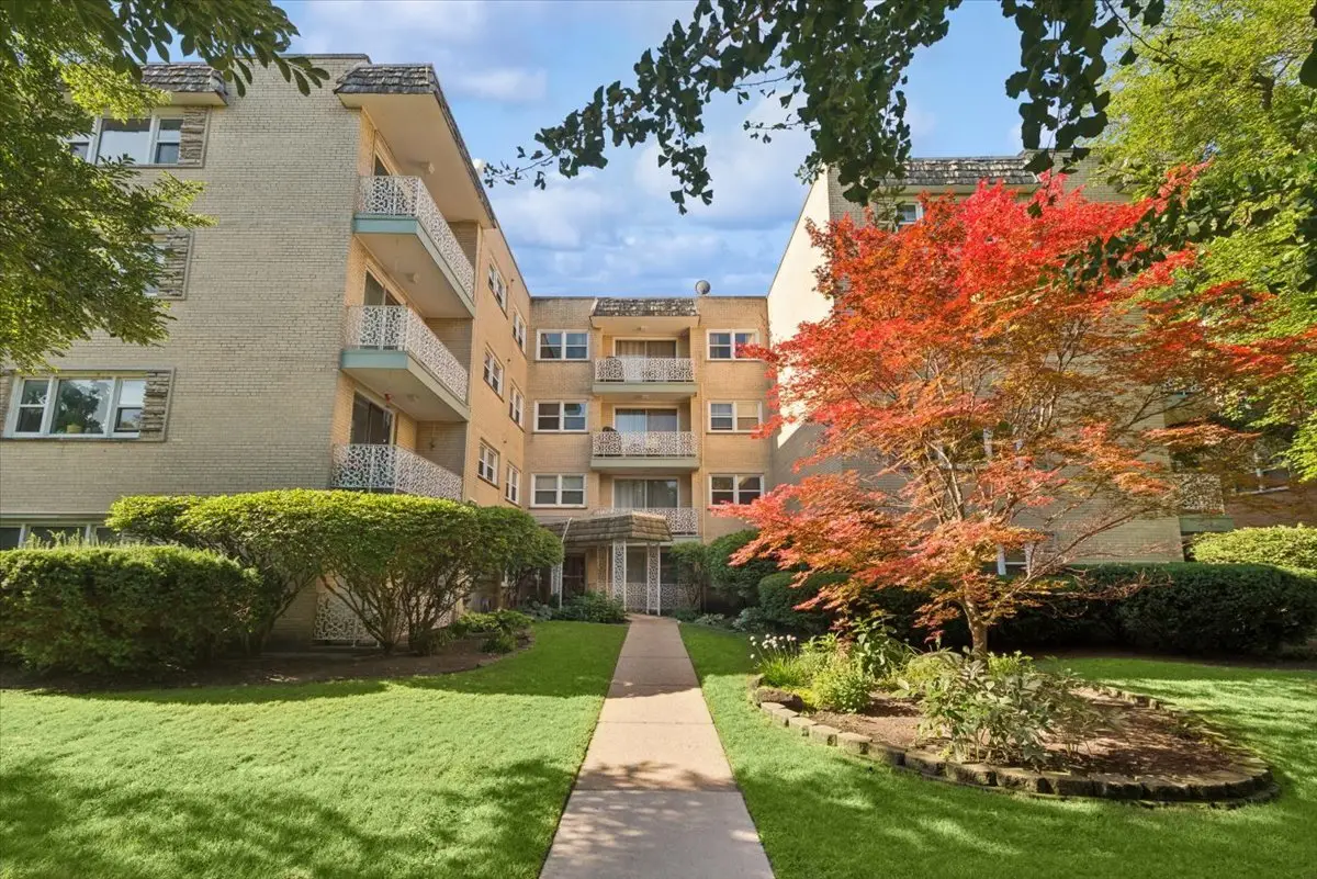 710 Oakton Street #201, Evanston, IL 60202 - #1