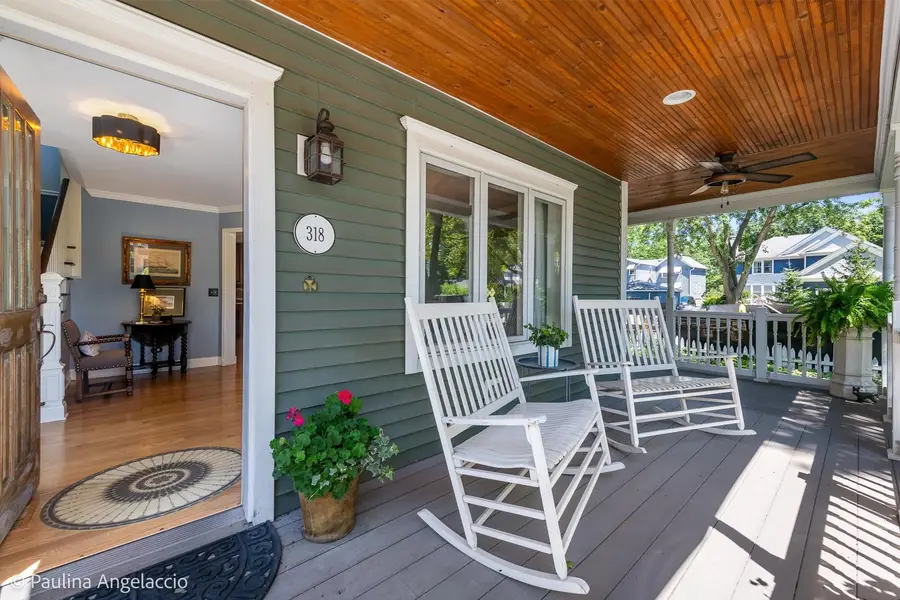 318 W Lake Street, Barrington, IL 60010 - #2