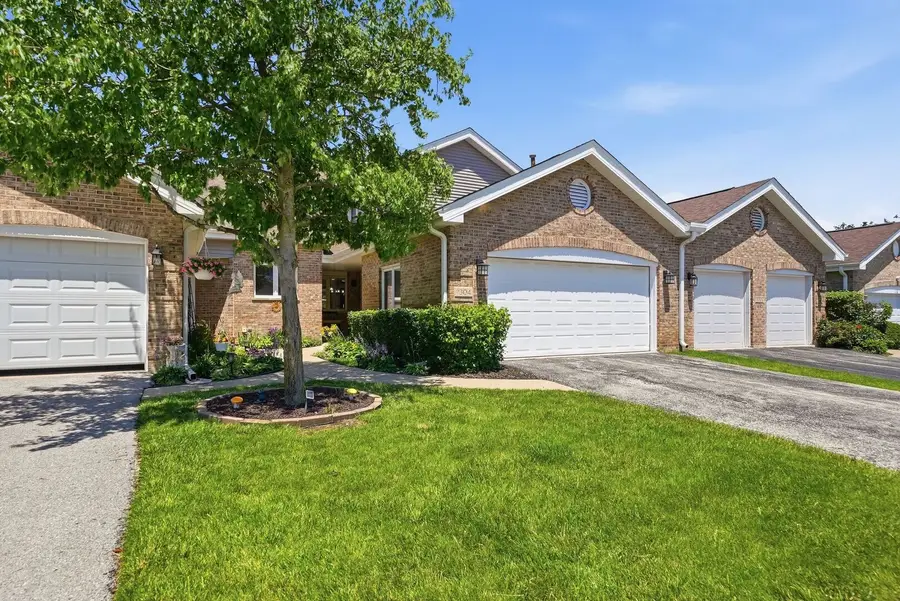 11304 Brook Crossing Court, Orland Park, IL 60467 - #2