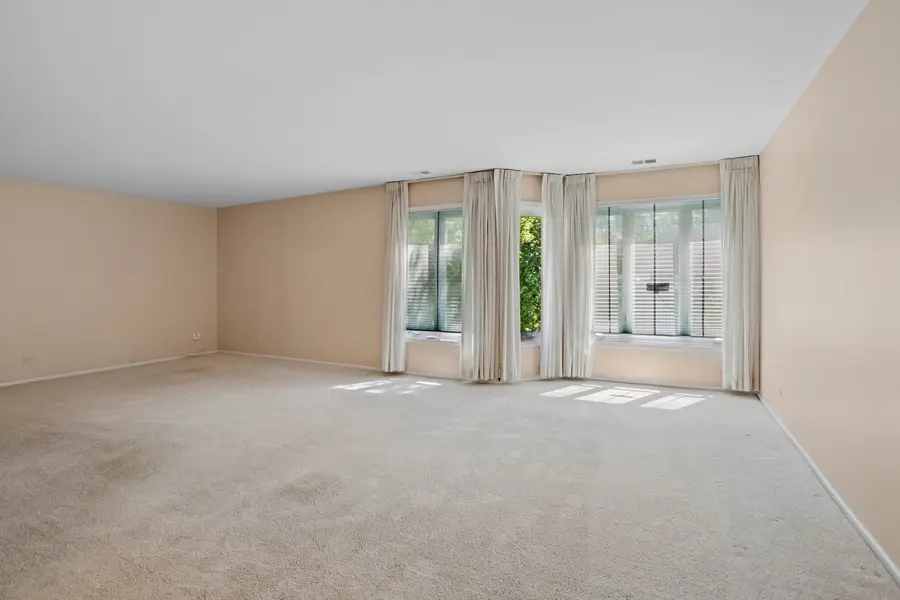 200 Lake Boulevard #428, Buffalo Grove, IL 60089 - #3