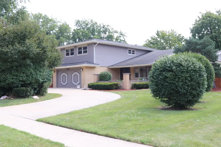 425 S Arlington Heights Road, Elk Grove Village, IL 60007 - #2