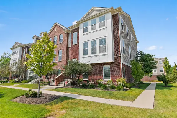 3 Margaret Court, Schaumburg, IL 60194