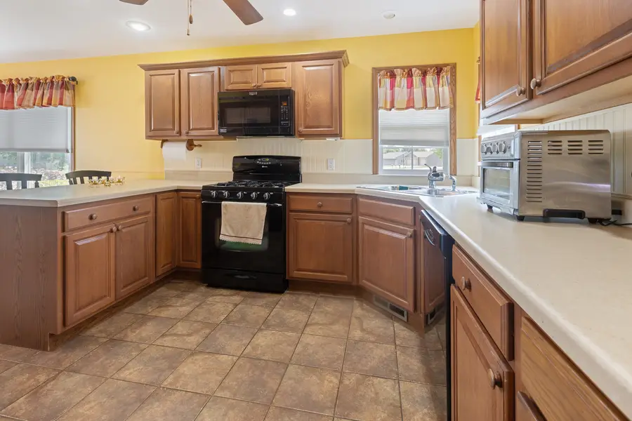 1801 Squires Landing, Rochelle, IL 61068 - #3