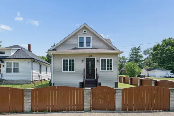 972 Sard Avenue, Aurora, IL 60506