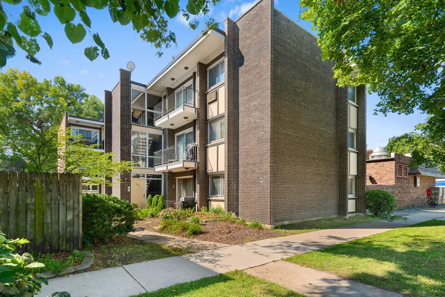 653 South Boulevard #101S, Oak Park, IL 60302 - #2