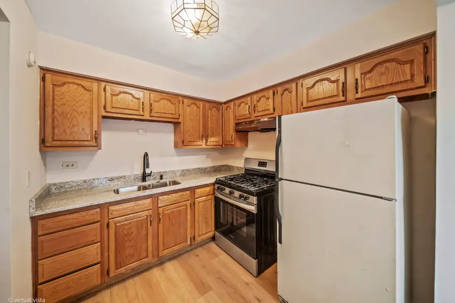 7318 Winthrop Way #4, Downers Grove, IL 60516 - #3