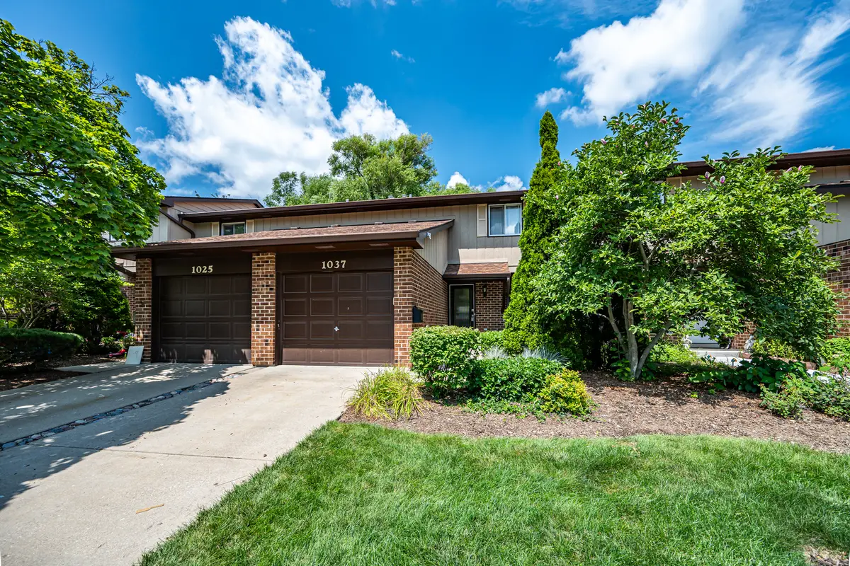 1037 Loughborough Court #1037, Wheaton, IL 60187 - #1