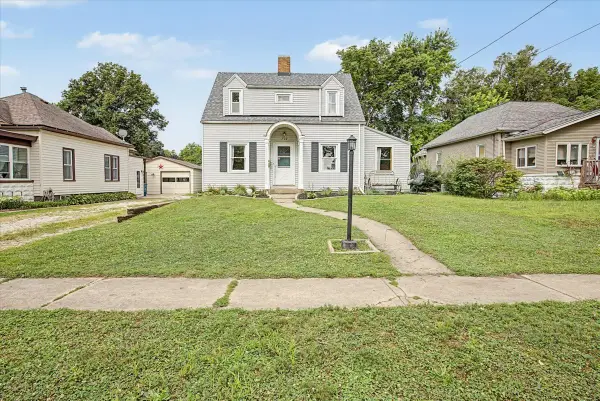 829 S Locust Street, Pontiac, IL 61764