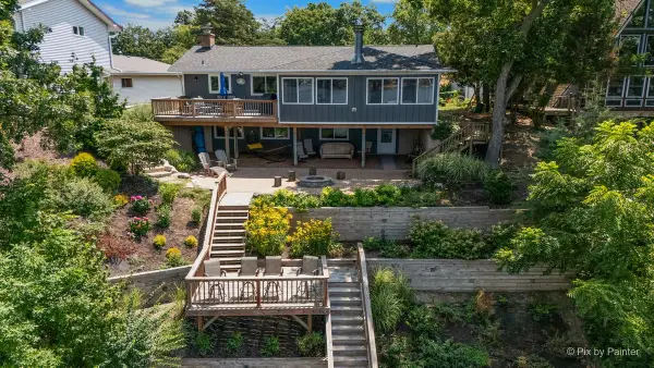 823 Holiday Drive, Lake Holiday, IL 60548