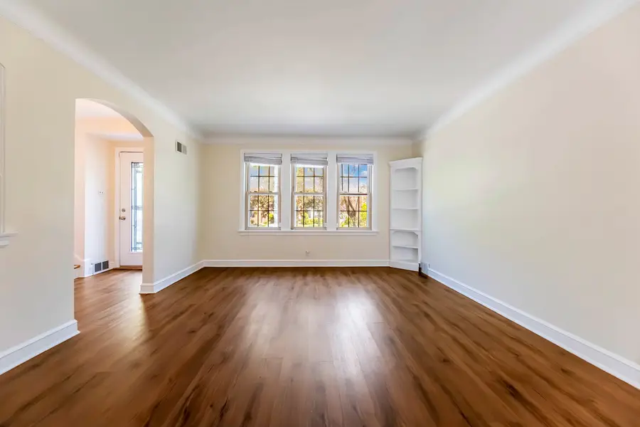 9146 S Oakley Avenue, Chicago, IL 60643 - #3