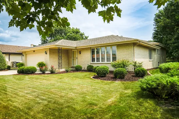 7453 Cashew Drive, Orland Park, IL 60462