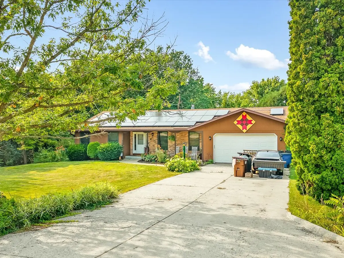3222 N Silver Ridge Drive, Oregon, IL 61061 - #1