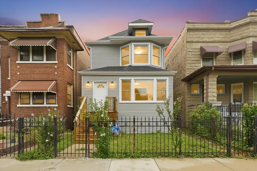 821 N Lockwood Avenue, Chicago, IL 60651 - #2