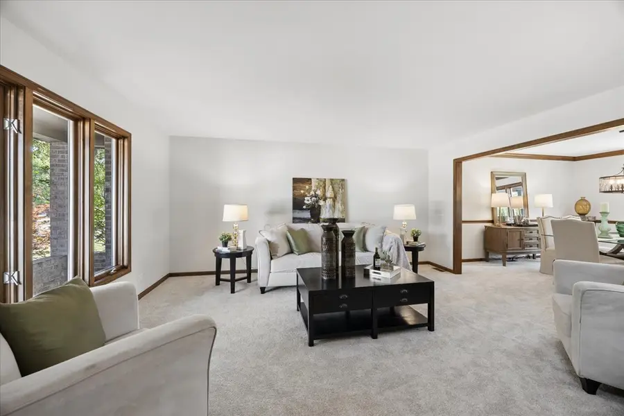 2066 Bunker Circle, Naperville, IL 60563 - #3