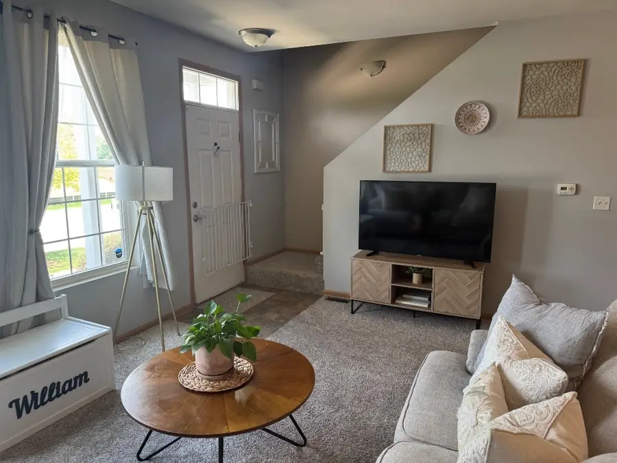 88 E South Avenue, Cortland, IL 60112 - #3