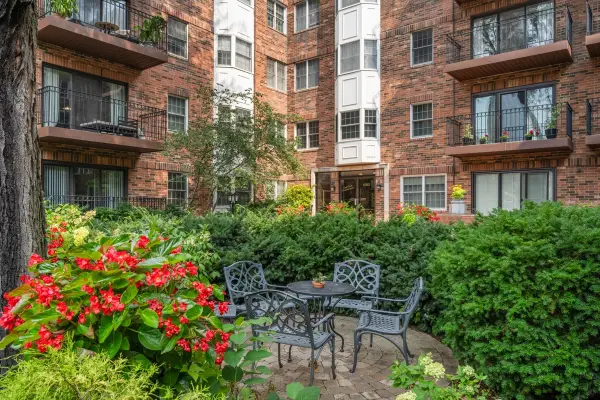 1503 Oak Avenue #410, Evanston, IL 60201