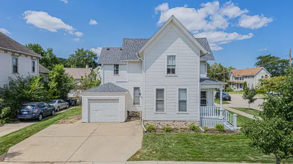 3 Madison Street, Algonquin, IL 60102