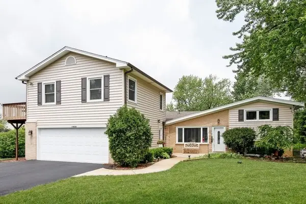 17W320 Scheel Drive, Willowbrook, IL 60527