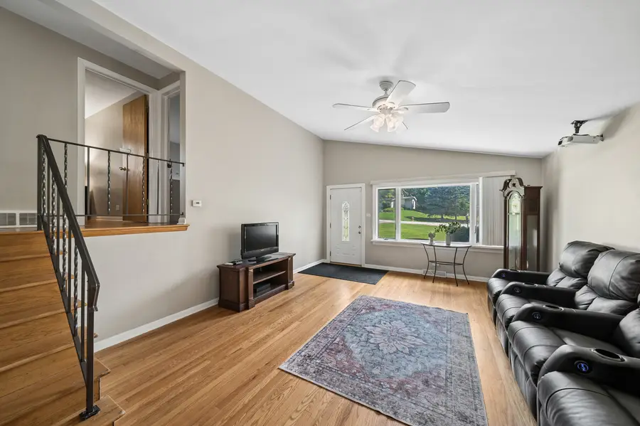 17W320 Scheel Drive, Willowbrook, IL 60527 - #2