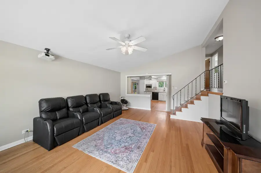 17W320 Scheel Drive, Willowbrook, IL 60527 - #3