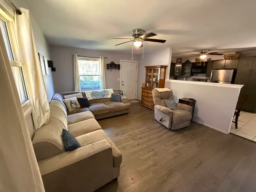 1030 Lincoln Highway, Rochelle, IL 61068 - #2