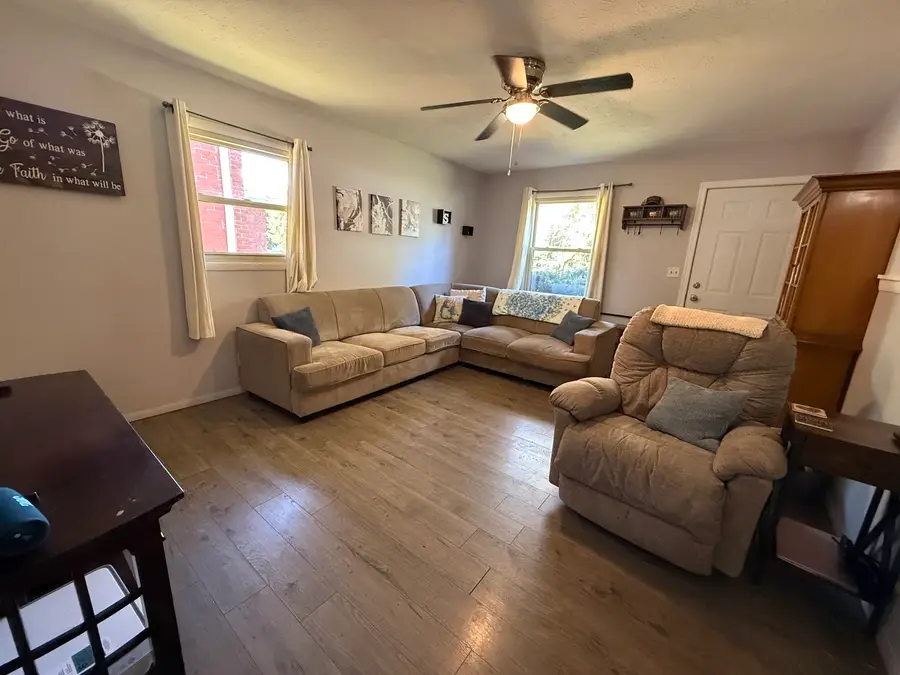 1030 Lincoln Highway, Rochelle, IL 61068 - #3