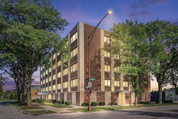 5915 W Gunnison Street #3E, Chicago, IL 60630