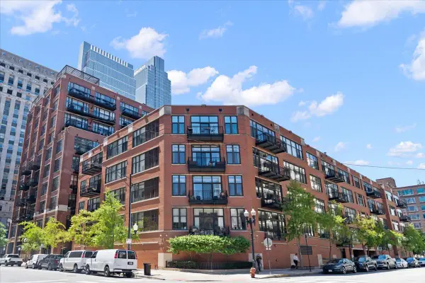 333 W Hubbard Street #605, Chicago, IL 60654