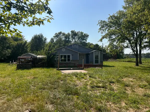 1199 Pershing Road, West Frankfort, IL 62896