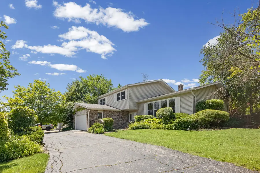 219 W Appletree Lane, Arlington Heights, IL 60004 - #2