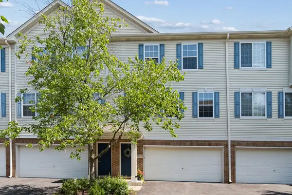 1797 Indian Hill Lane, Aurora, IL 60503