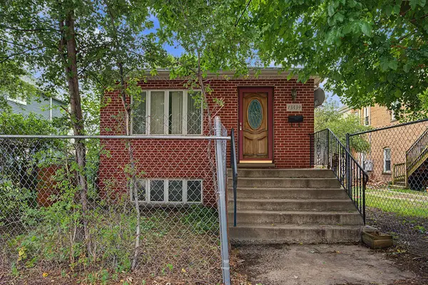 13439 S Brandon Avenue, Chicago, IL 60633