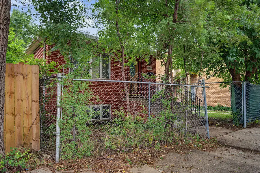 13439 S Brandon Avenue, Chicago, IL 60633 - #3