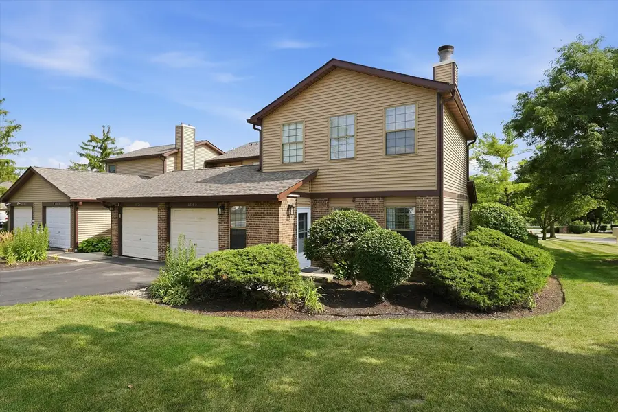 8321 Highpoint Circle #D, Darien, IL 60561 - #2