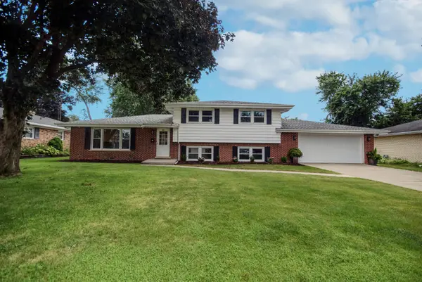 614 N Homestead Place, Joliet, IL 60435