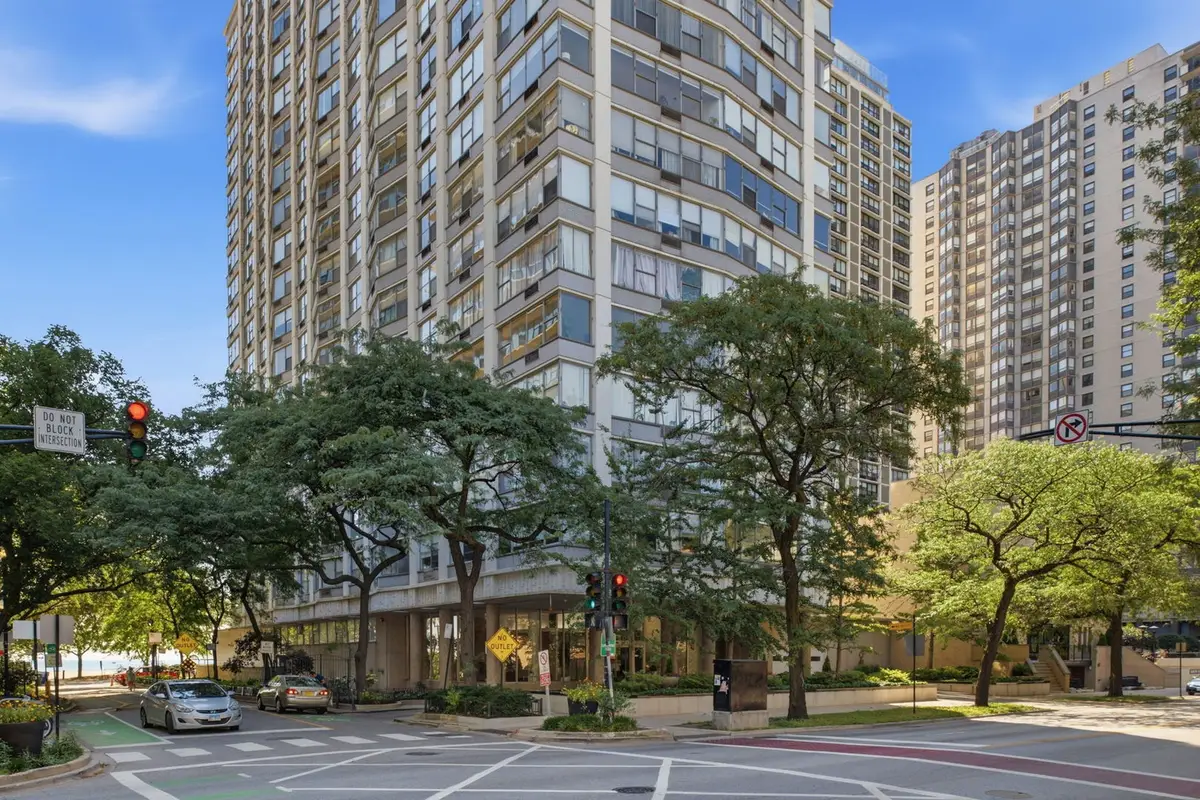 5757 N Sheridan Road #19D, Chicago, IL 60660 - #1