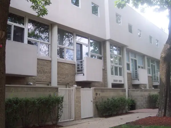 2828 N Talman Avenue, Chicago, IL 60618