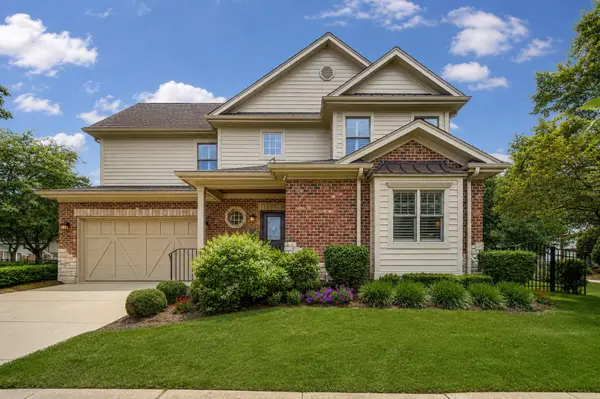 203 N 4th Avenue, St. Charles, IL 60174