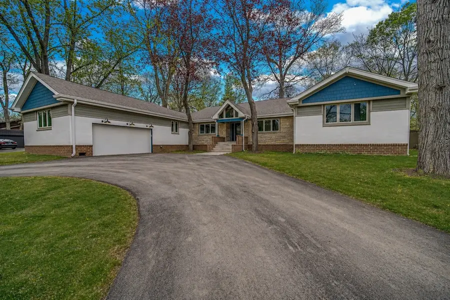 62 Lincolnshire Drive, Lincolnshire, IL 60069 - #2