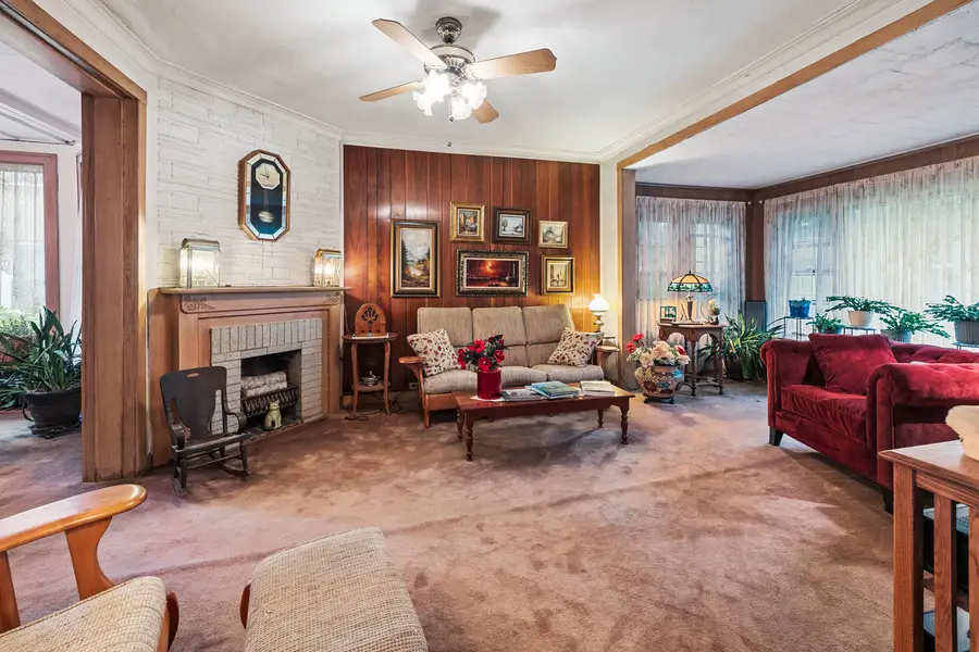 4353 N Tripp Avenue, Chicago, IL 60641 - #3