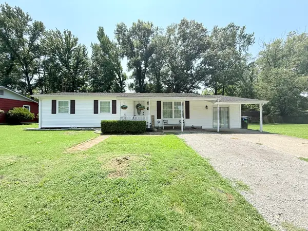 81 Dallas Drive, Harrisburg, IL 62946