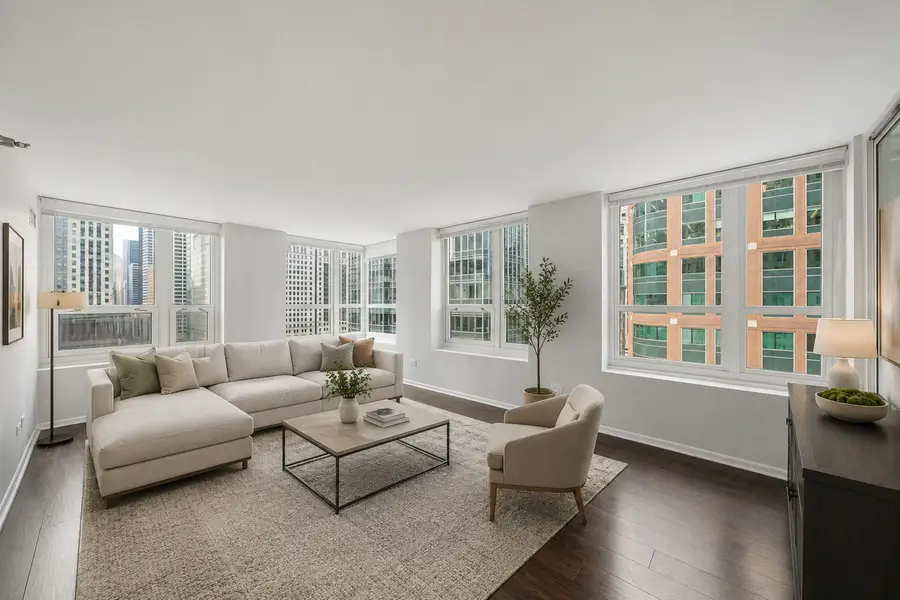 345 N La Salle Drive #1108, Chicago, IL 60654 - #3